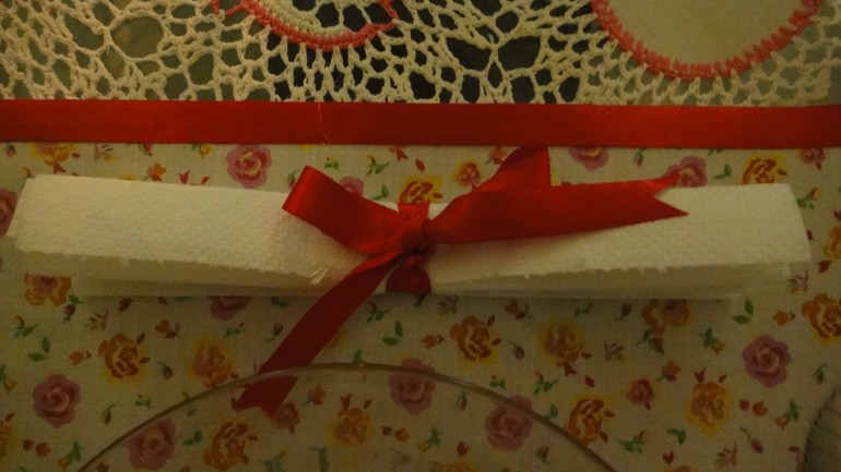 Guardanapos com papel toalha.