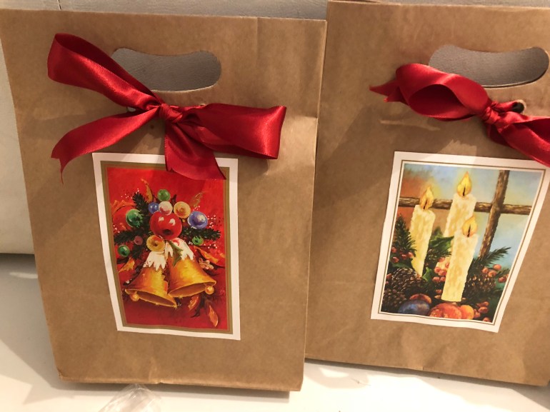 B9D554F4-C4D0-40F2-90D7-6F85365121C2