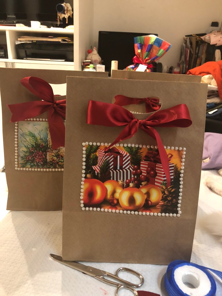 E332D992-C26B-49A1-A175-BA938AF45700