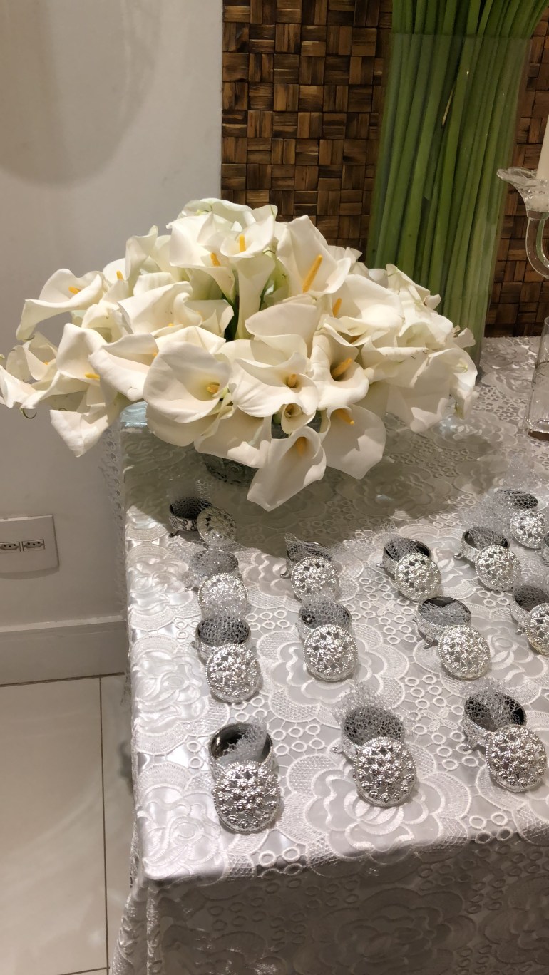 E6C6FF79-44C0-42CD-83EF-58F0E1D40868