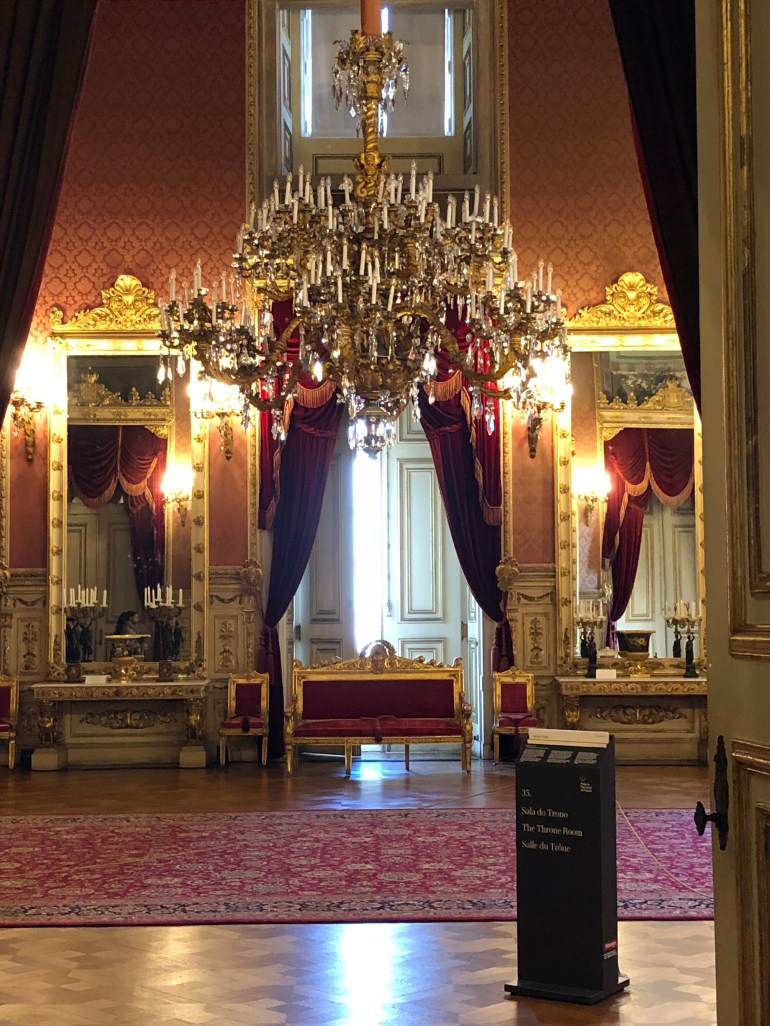 E3C515DB-879D-4657-A135-123E21701283